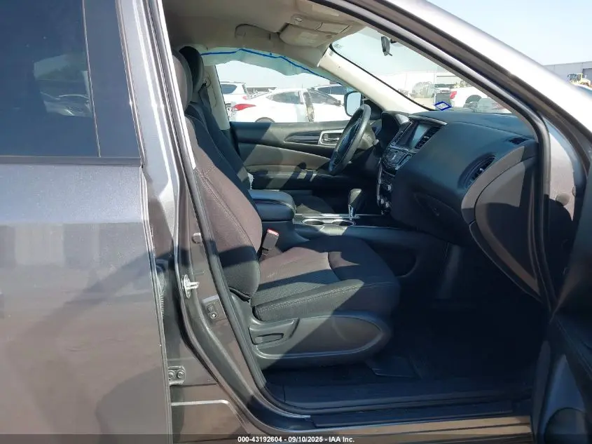 2019 NISSAN PATHFINDER S