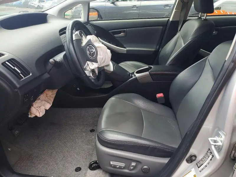 2013 TOYOTA PRIUS FOUR  
