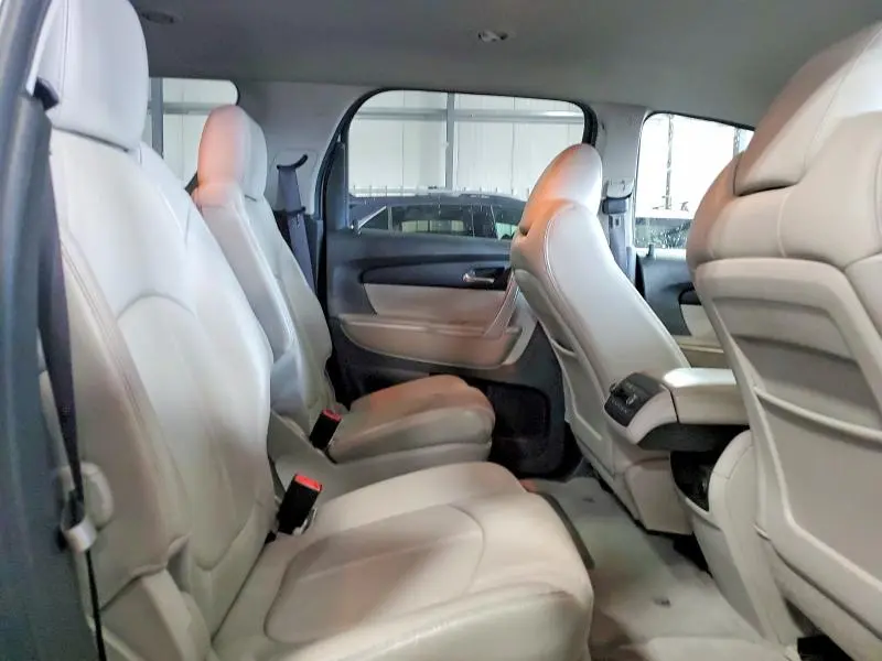 2012 GMC ACADIA SLT-1  
