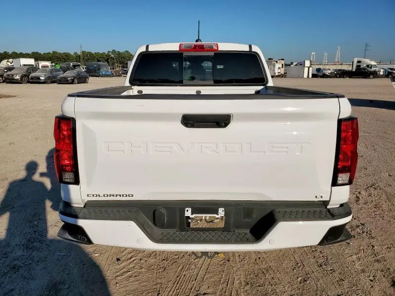 2024 CHEVROLET COLORADO LT  