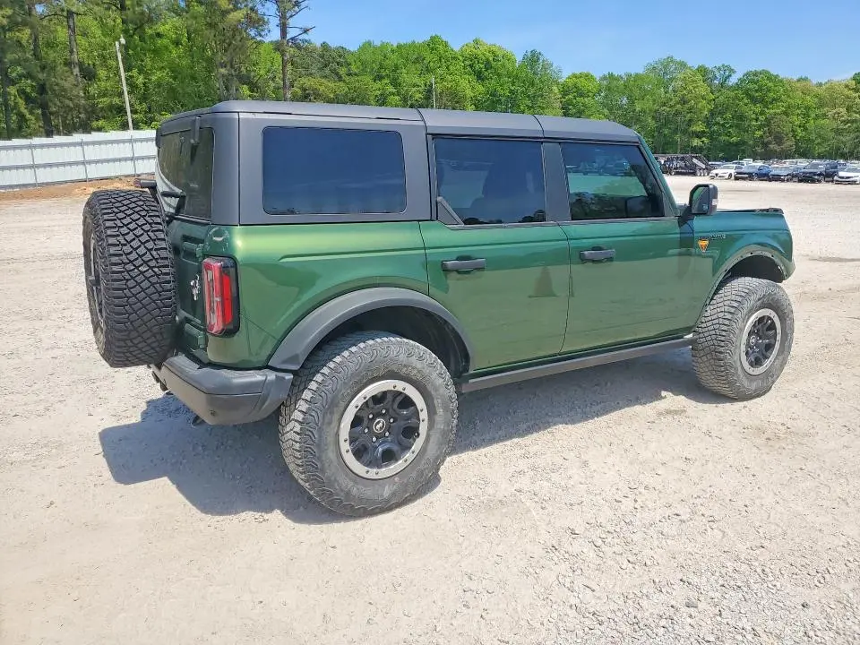 2023 FORD BRONCO BASE  