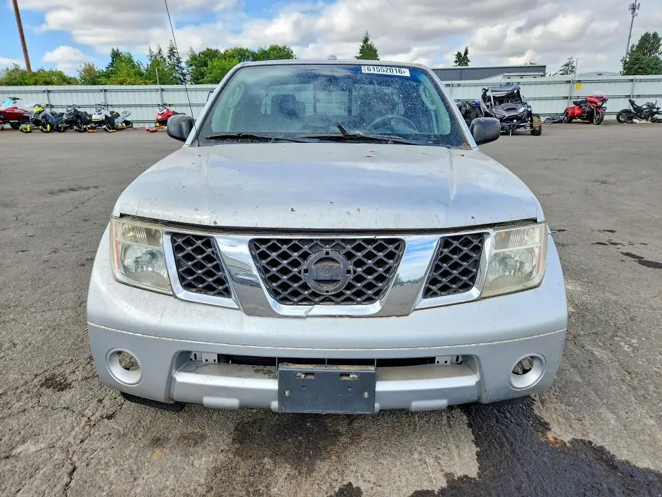 2011 NISSAN FRONTIER SV V6  