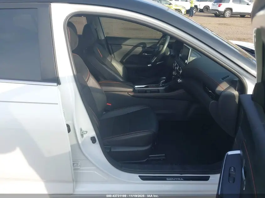 2024 NISSAN SENTRA SR XTRONIC CVT