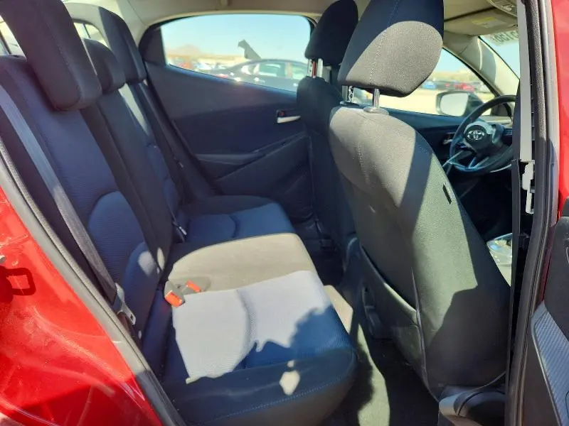 2019 TOYOTA YARIS LE  