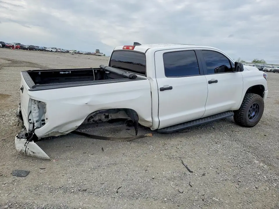 2020 TOYOTA TUNDRA SR5  