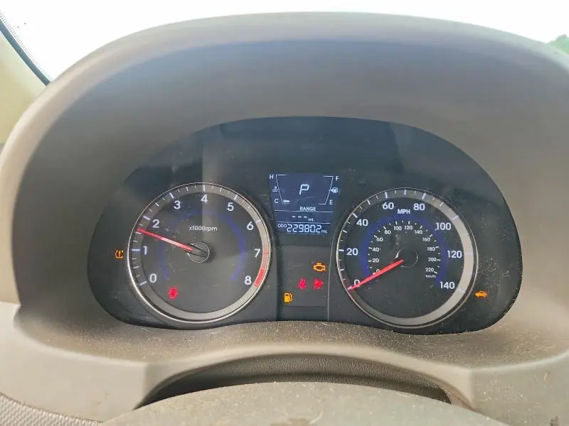 2013 HYUNDAI ACCENT GLS  