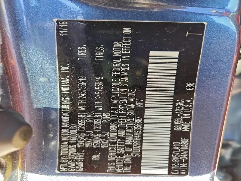 2017 TOYOTA HIGHLANDER LIMITED  