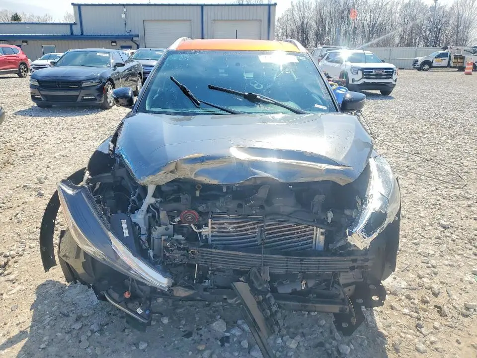 2019 NISSAN KICKS S  