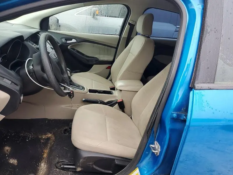 2017 FORD FOCUS SE  