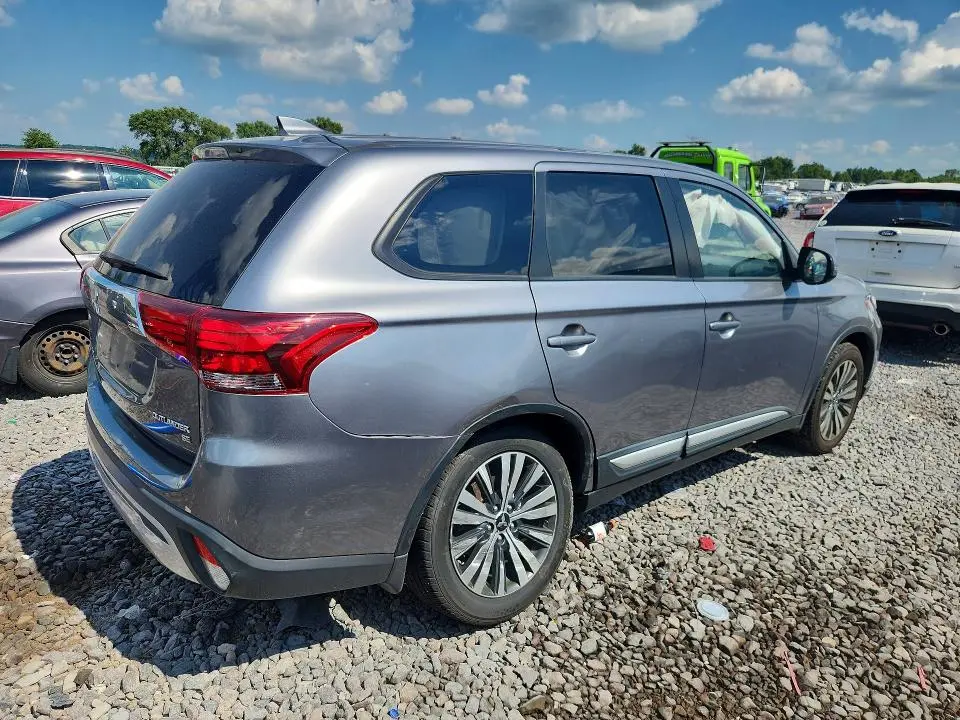 2019 MITSUBISHI OUTLANDER SE  