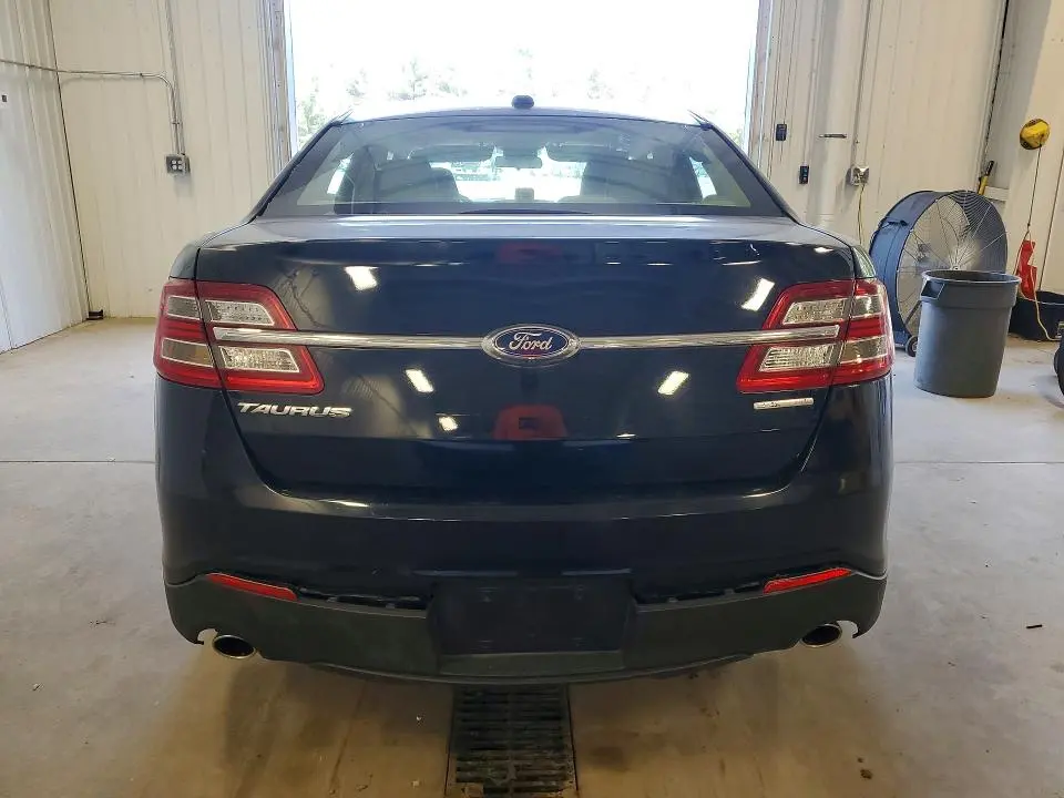 2016 FORD TAURUS SE  