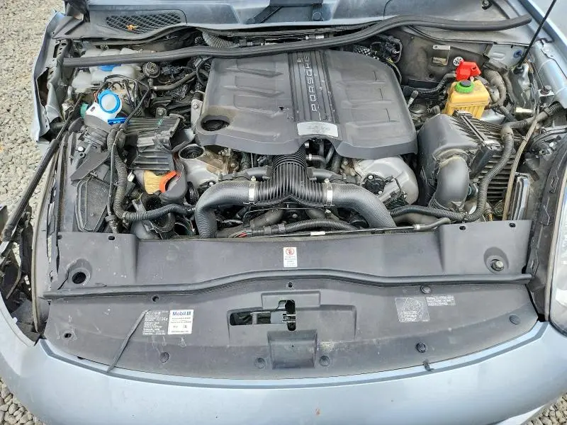 2016 PORSCHE CAYENNE GTS  