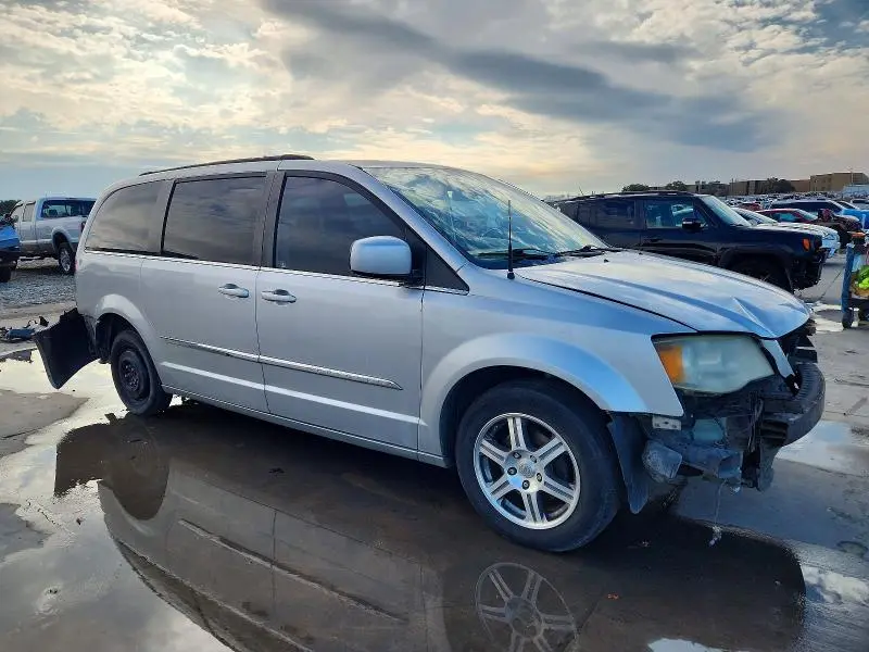 2012 CHRYSLER TOWN & COUNTRY TOURING  