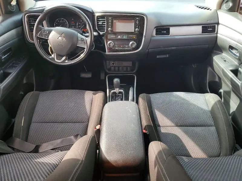 2017 MITSUBISHI OUTLANDER ES  