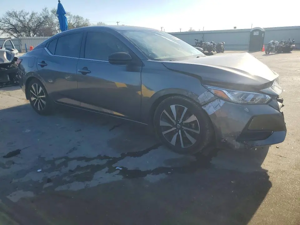 2022 NISSAN SENTRA SV  