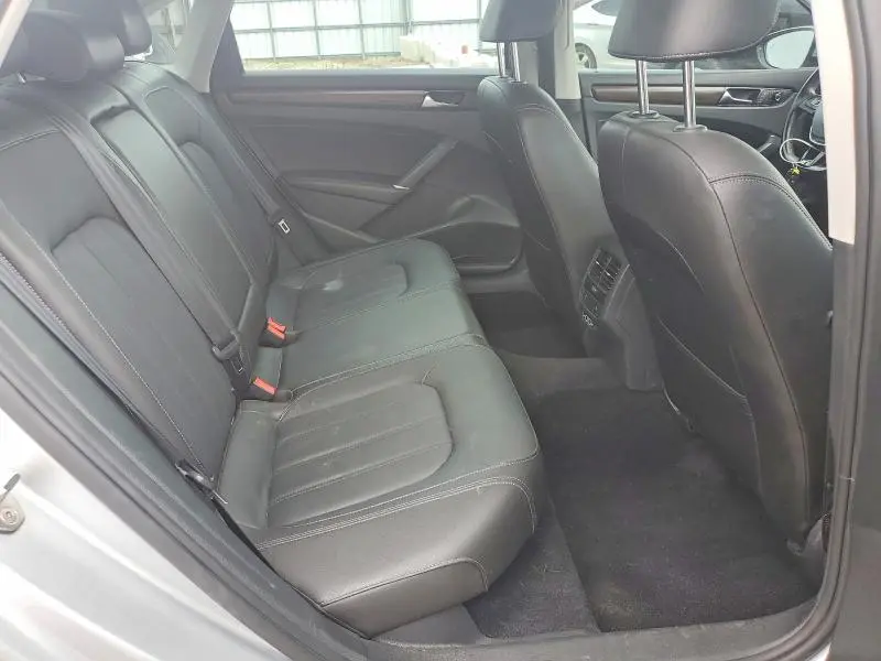 2020 VOLKSWAGEN PASSAT SEL  