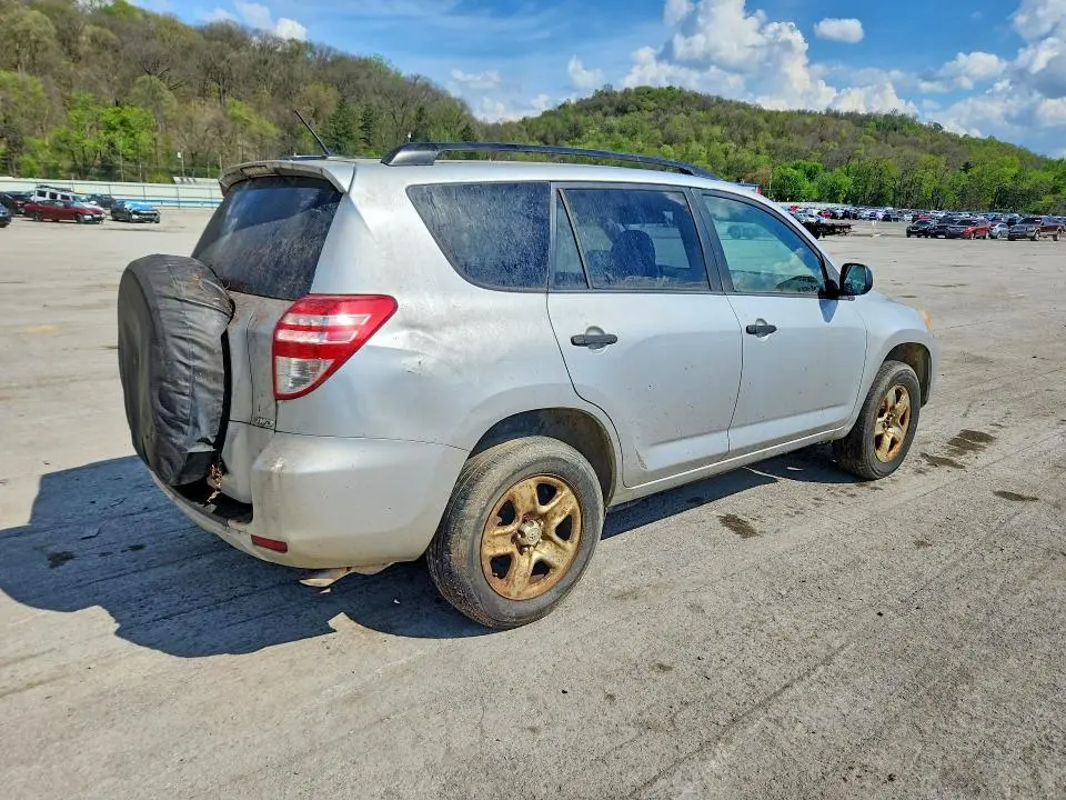 2011 TOYOTA RAV4 BASE  