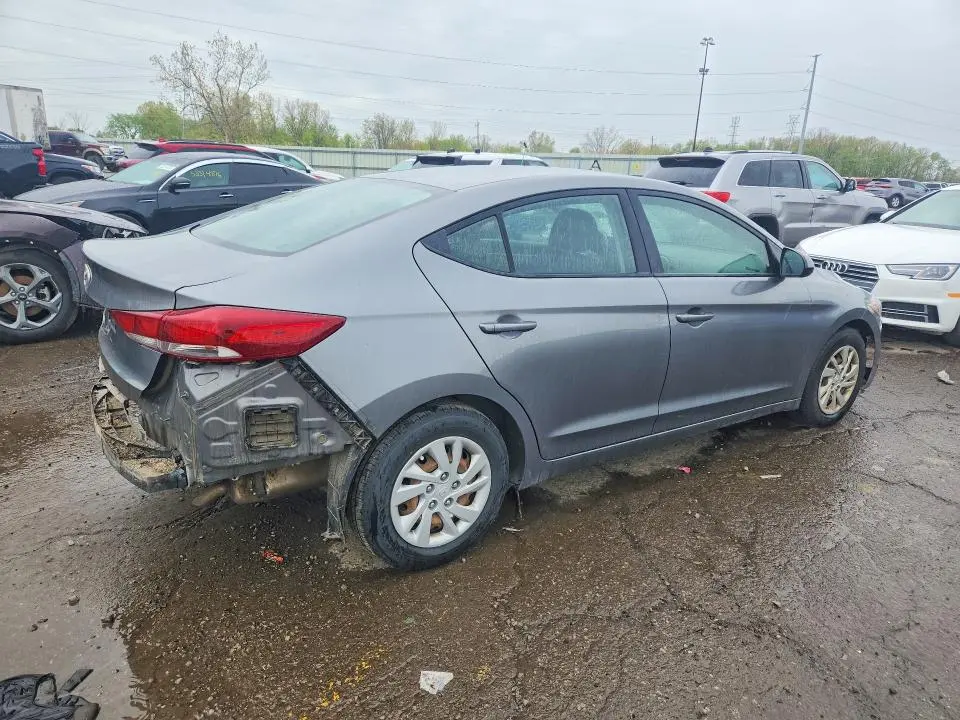 2018 HYUNDAI ELANTRA SE  