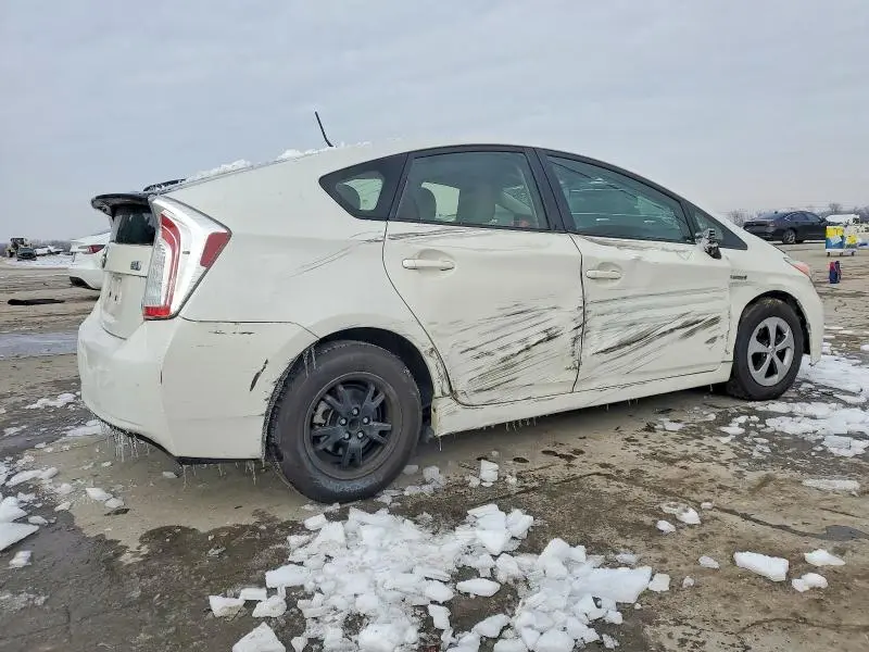 2015 TOYOTA PRIUS   