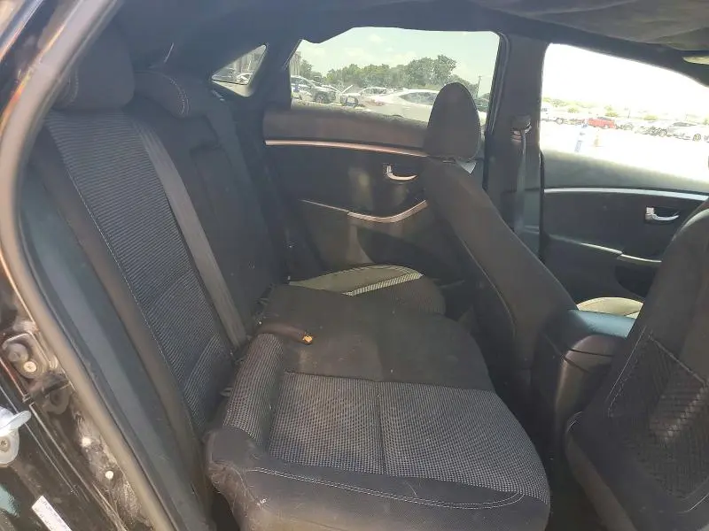 2016 HYUNDAI ELANTRA GT BASE  