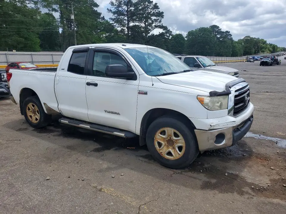 2011 TOYOTA TUNDRA DOUBLE CAB SR5  