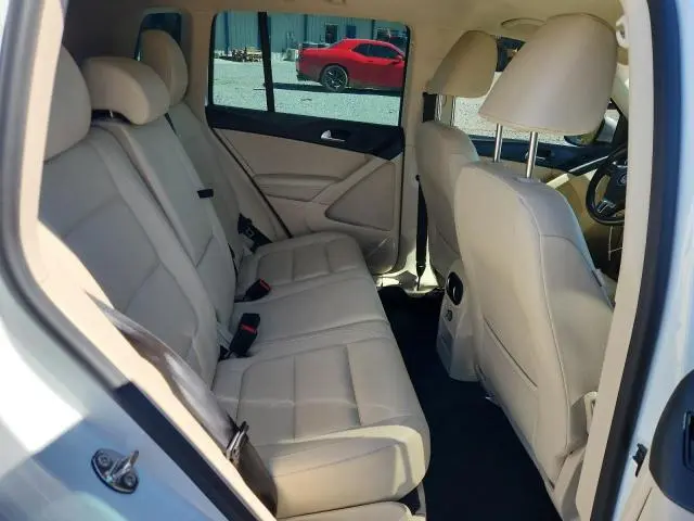 2015 VOLKSWAGEN TIGUAN S  
