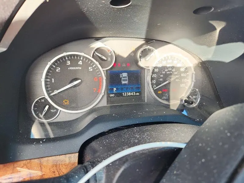 2014 TOYOTA TUNDRA CREWMAX PLATINUM  