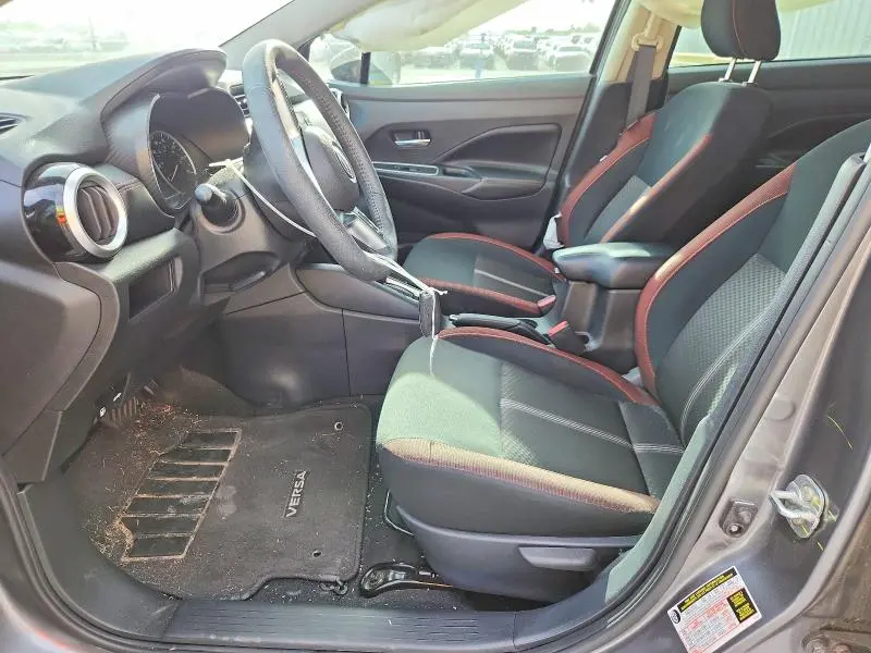 2024 NISSAN VERSA SR  