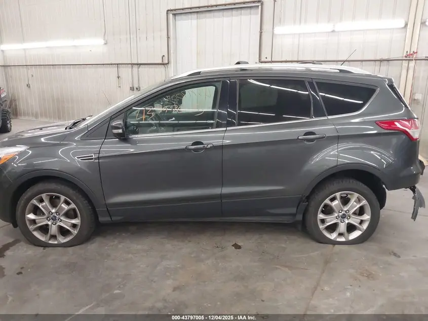 2016 FORD ESCAPE TITANIUM