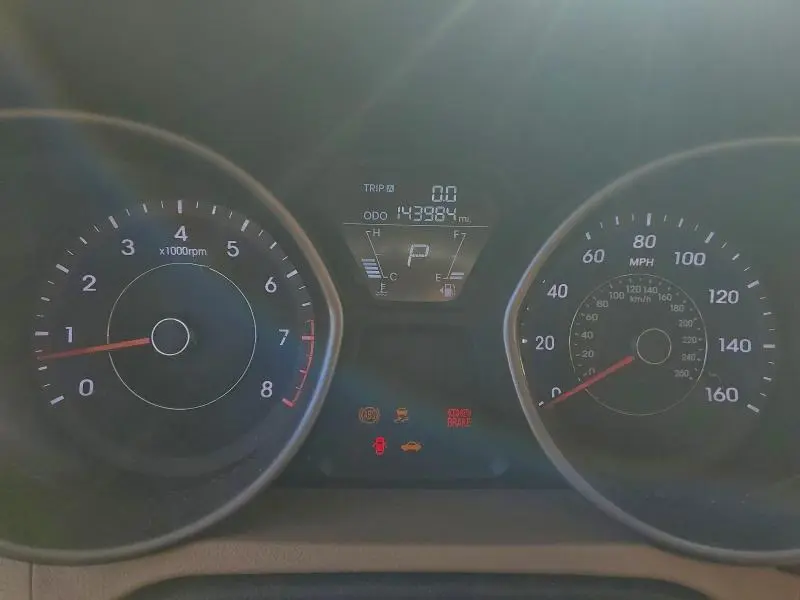 2013 HYUNDAI ELANTRA GLS  