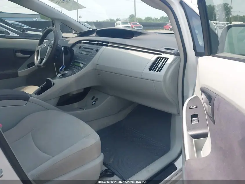 2011 TOYOTA PRIUS TWO