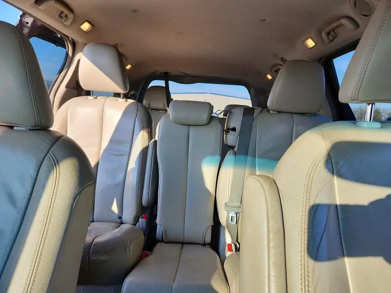 2013 TOYOTA SIENNA XLE  