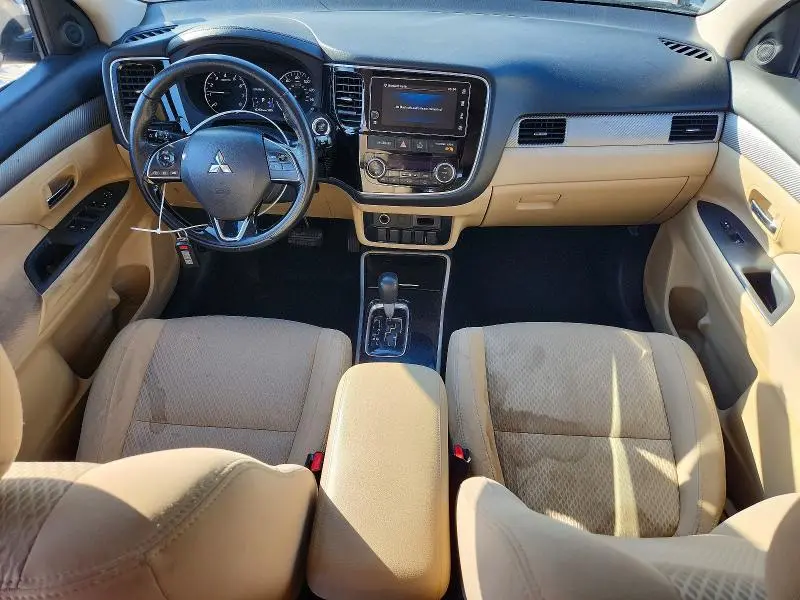 2018 MITSUBISHI OUTLANDER SE  