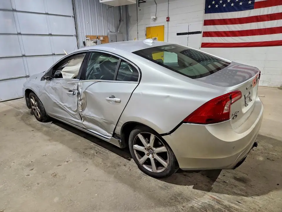 2016 VOLVO S60 PREMIER  