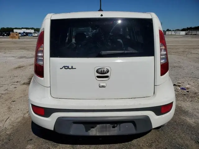 2013 KIA SOUL +  