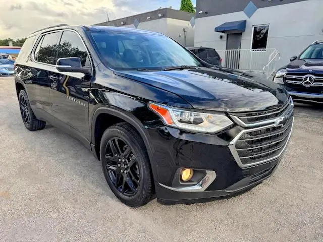 2021 CHEVROLET TRAVERSE LT  