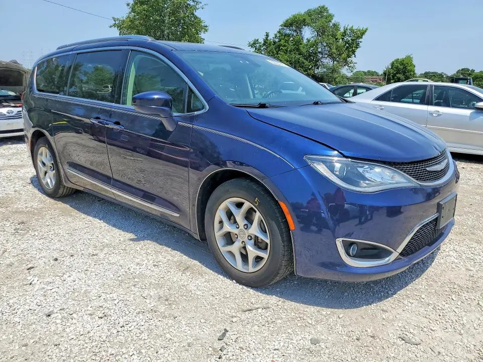 2018 CHRYSLER PACIFICA TOURING L PLUS  