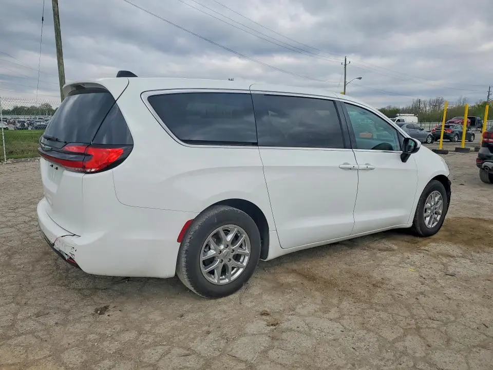 2023 CHRYSLER PACIFICA TOURING L  