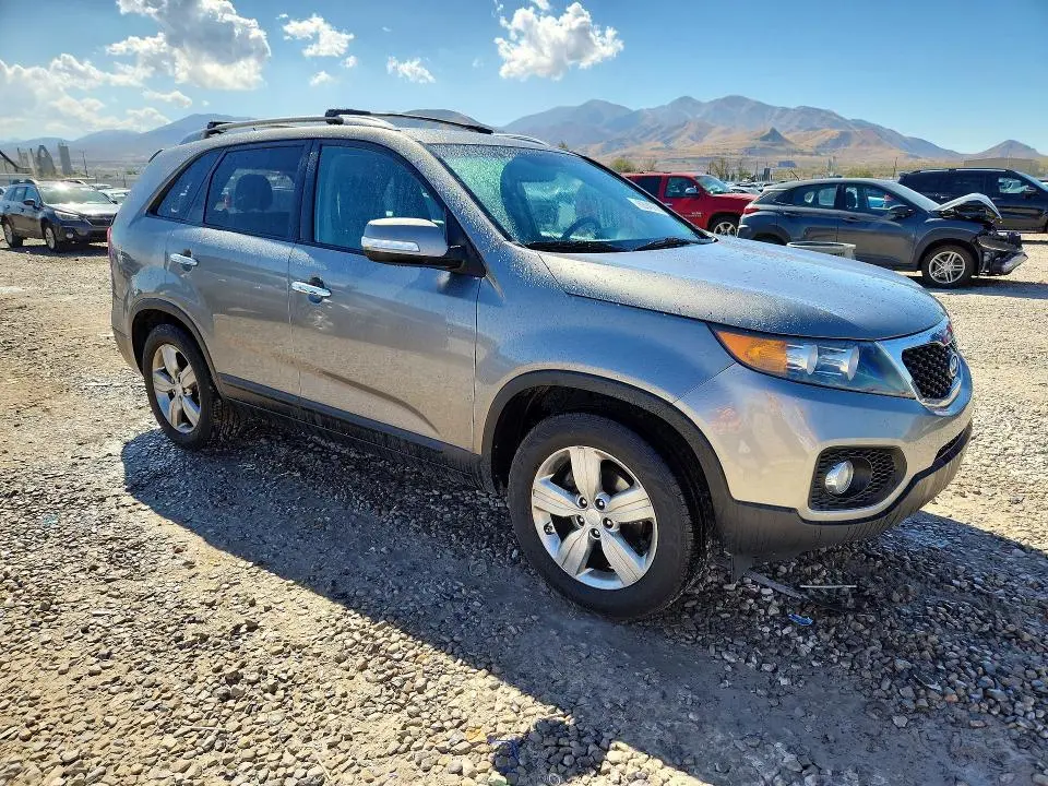 2013 KIA SORENTO EX  
