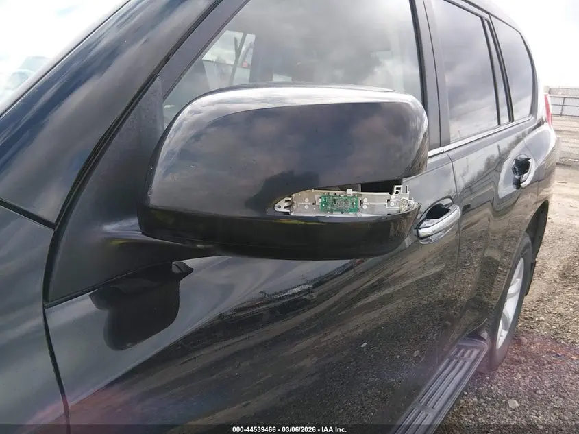 2010 LEXUS GX 460  