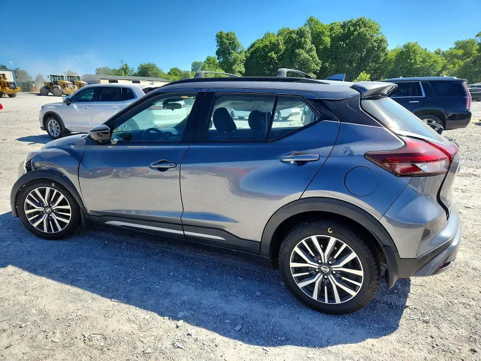 2021 NISSAN KICKS SR  