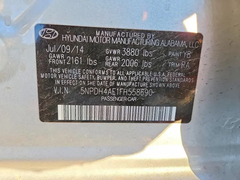 2015 HYUNDAI ELANTRA SE  