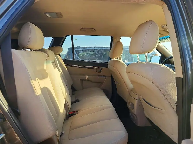 2012 HYUNDAI SANTA FE GLS  