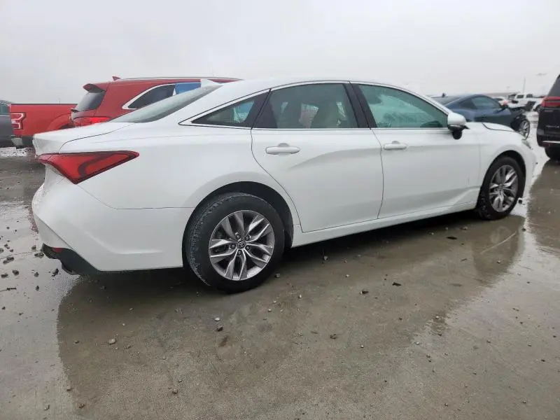 2021 TOYOTA AVALON XLE  