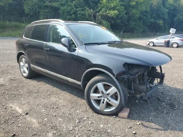 2012 VOLKSWAGEN TOUAREG V6  
