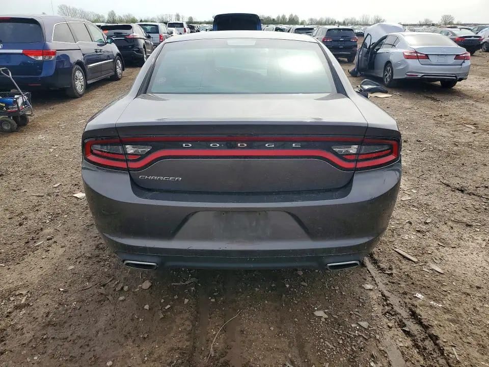 2015 DODGE CHARGER SE  