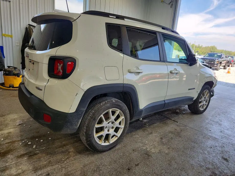 2021 JEEP RENEGADE LATITUDE  