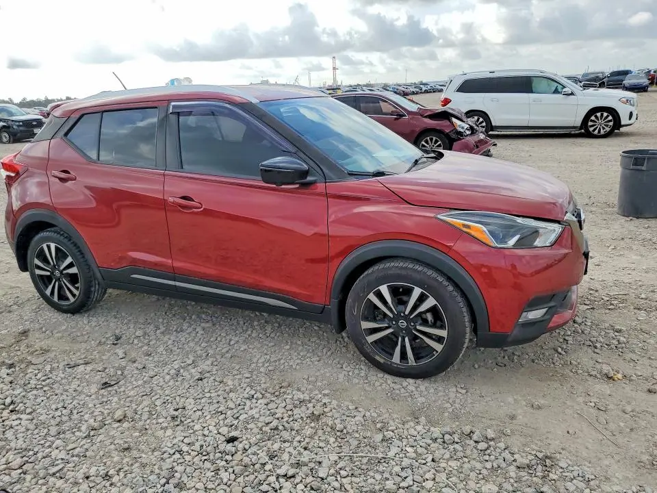 2020 NISSAN KICKS SR  