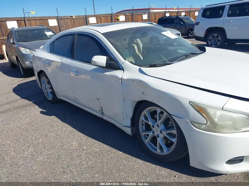 2012 NISSAN MAXIMA S/SV