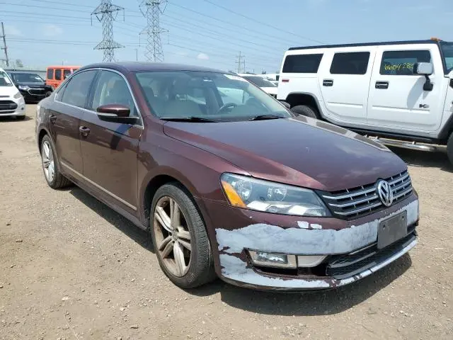 2013 VOLKSWAGEN PASSAT SE  